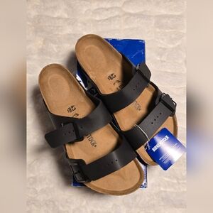 *NEW* Birkenstock Arizona Black Sandals